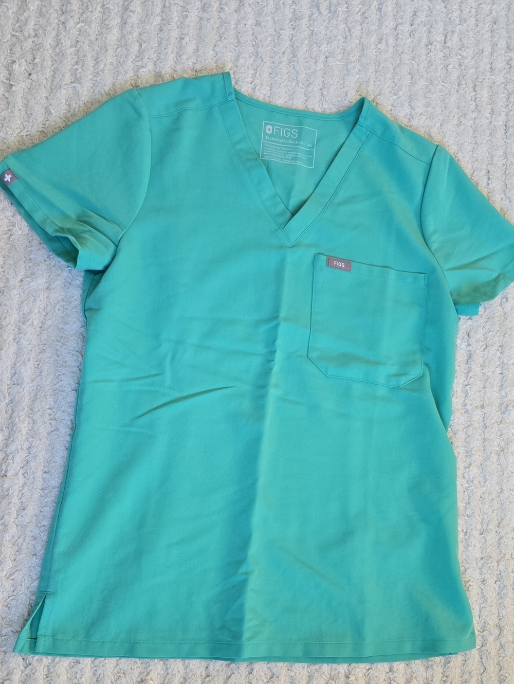 XS Surgical Green Figs One Pocket Scrub Top